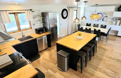 Arvada House | Tranquil Lake View Oasis with Hot Tub & Family-Friendly Amenities