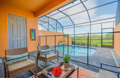 Davenport House | Lake View Retreat with Pool, Perfect for Disney Adventures