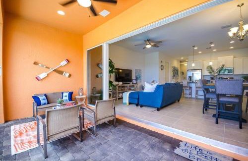Davenport House | Lake View Retreat with Pool, Perfect for Disney Adventures
