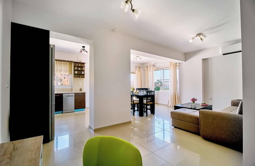 Kavallos Villa | Unforgettable Lake View Suites with Pool and Oceanfront Bliss