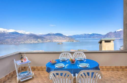Someraro House | Discover Lake View Terrace with Family and Pets Welcome