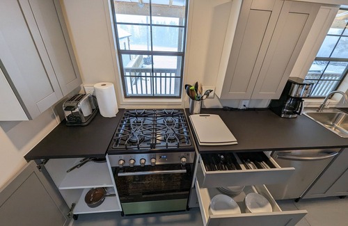 Black Creek Cabin | Explore Lake View Tiny Homes with Spa & Pet-Friendly Stays