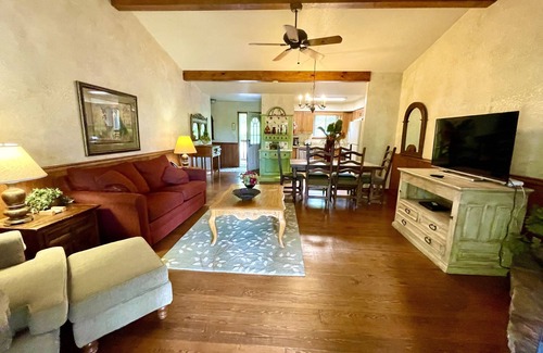 Mount Ida Cottage | Beautiful Lake View Cottage with Hot Tub & Perfect Rating