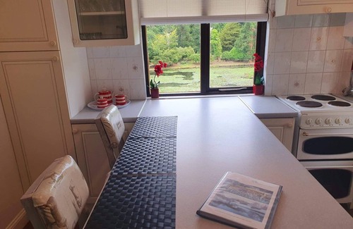 Liskeard Villa | Scenic Lake View Villa - Rosecraddoc Manor, 4 Star Stay