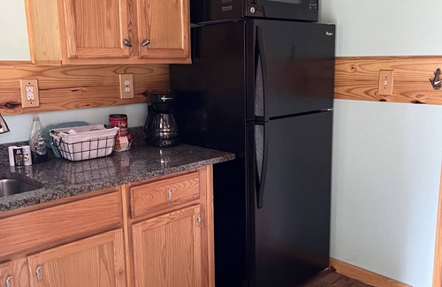 New London Cabin | Lake View Villa: 10/10 Rated with Pool, Spa & Hot Tub