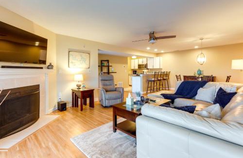 Village of Four Seasons Apartment | Idyllic Lake of the Ozarks Waterfront Condo with Scenic Views