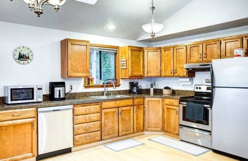 McKenna House | Lake Views with Hot Tub & Pet-Friendly Comfort Await
