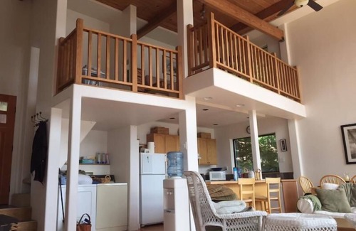 Bellingham Cabin | Waterfront Cabin on Lake Whatcom: Pet-Friendly Retreat