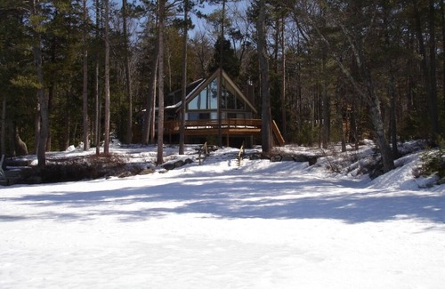 Moultonborough House | Perfect Lakefront Retreat at Lake Winnipesaukee with Beach