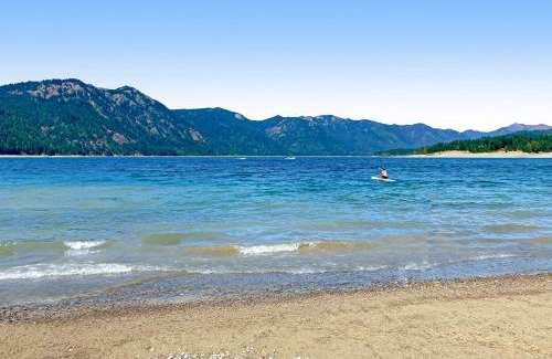 Roslyn Ridge House | Family-Friendly Getaway at Lakedale Lodge Awaits You