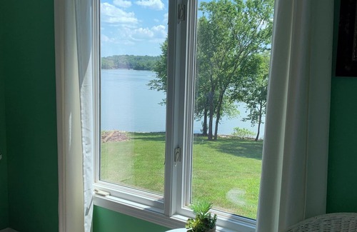 Cadiz House | Stunning Lakefront Getaway with Private Dock & Panoramic Views