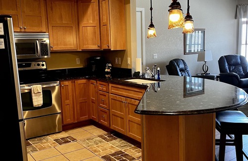 Birchwood Condo | Guest Rated: 9.8 - Lakefront Condo with Pool & Hot Tub