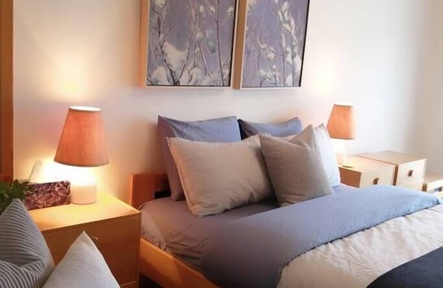 East Kootenay Resort | Lakefront Mountain View Property with Beach & Family Amenities