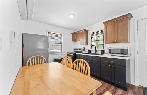 Kimberling City Cabin | Scenic Lakefront 2BR Cabin with Pool & Boat Dock Access