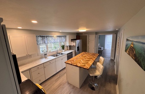South Lima House | Idyllic 4 Bedroom Retreat with Lake Views on Conesus Lake