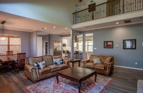 Burnet House | Lakefront 6BR Retreat w Dock & Game Room