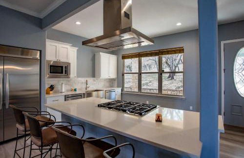 Burnet House | Lakefront 6BR Retreat w Dock & Game Room