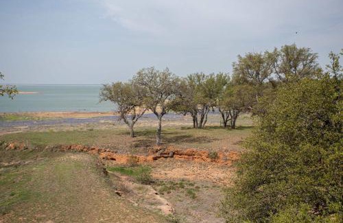 Burnet House | Lakefront 6BR Retreat w Dock & Game Room