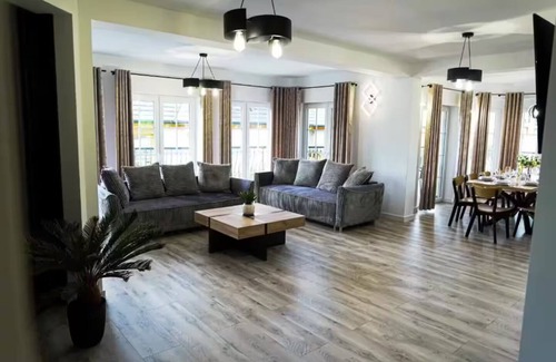 Czorsztyn Apartment | Lakefront apartment
