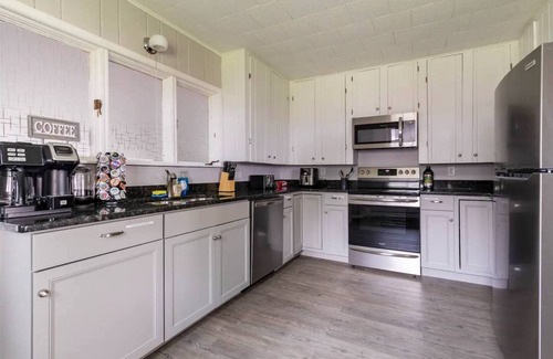 Durhamville House | Serene Lakefront Escape with Kayaks and Spa Amenities