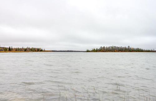 Puposky House | Idyllic Lakefront Bemidji Getaway with Community Beach