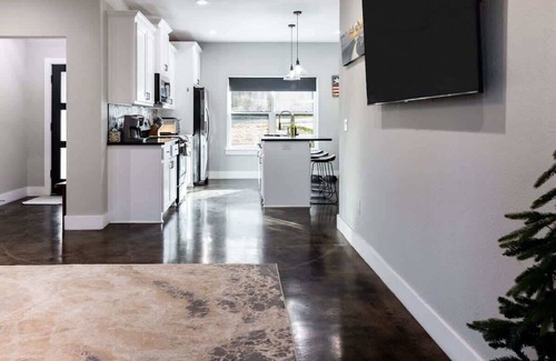 Pottsboro House | Lakefront Bliss: 3BR Home Near Marina & Beaches