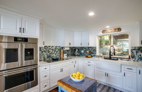 Rockford Bay Cabin | Lakefront Retreat: Guest Rated 10/10 Cabin with Dock