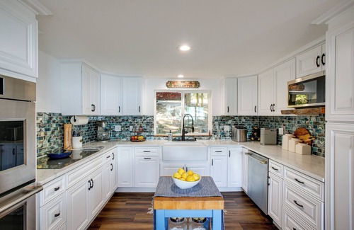 Rockford Bay Cabin | Lakefront Retreat: Guest Rated 10/10 Cabin with Dock