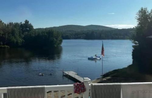 East Wakefield House | Lakefront Bliss