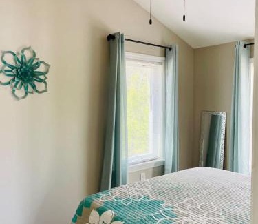 East Wakefield House | Lakefront Bliss
