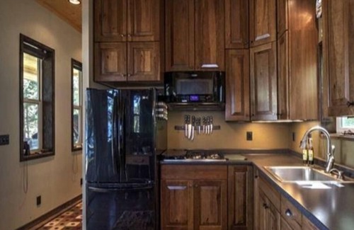 Bayview Cabin | Remote Lakefront Cabin #1 Near Lake Pend Oreille - 9.6/10