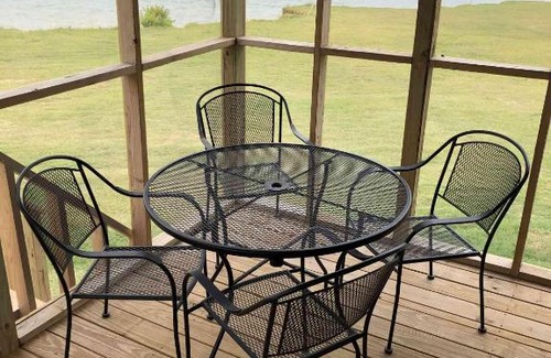 Mead House | Family-Friendly Lakefront Cabin - Call of the Wild Escape