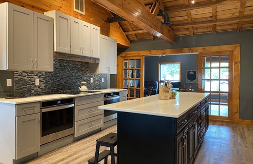 New Auburn Cabin | Lakefront Cabin: Newly Remodeled with Breathtaking Views