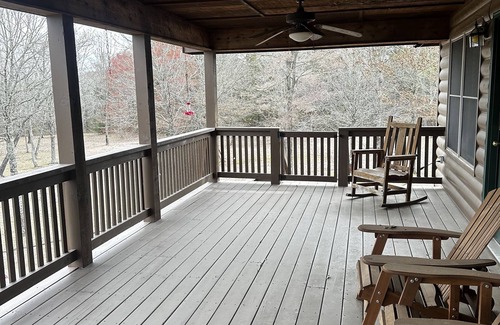 Higden House | Scenic Lakefront Cabin on Greers Ferry with Hot Tub
