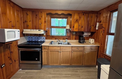 Naples Cabin | Scenic Lakefront Cabin on the Causeway with Kitchen