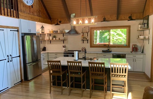 Bumpass House | Pet-Friendly Lakefront Cabin with Beach, WiFi & Kayaks