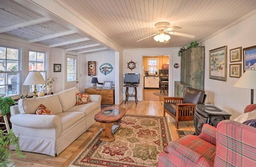 Canandaigua House | Scenic Lakefront Canandaigua Home with Grill & Fire Pit