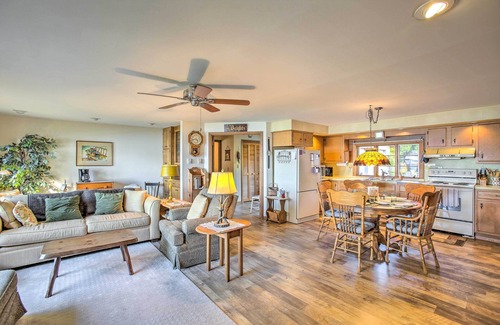 Cedar Cottage | Lakefront Cedar Cottage: Enclosed Porch & Scenic Views
