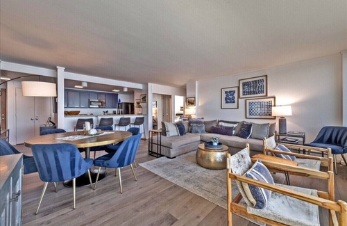 Brockway Apartment | Exquisite Lakefront Condo at Brockway Springs Resort