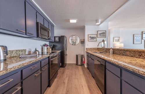 Brockway Apartment | Exquisite Lakefront Condo at Brockway Springs Resort