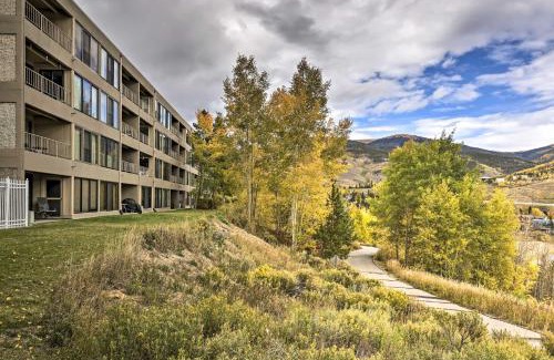 Dillon Apartment | Scenic Dillon Condo with Hot Tub and Mountain Views!