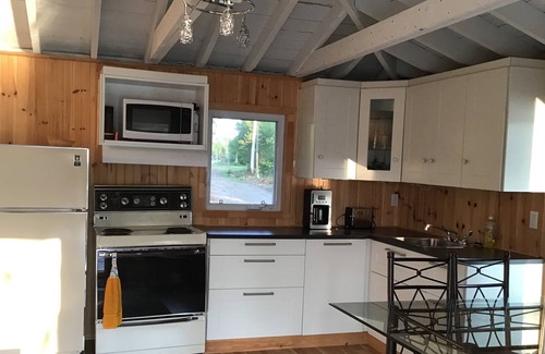 Abitibi-Temiscamingue Cottage | Lakefront cottage