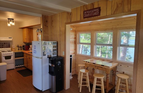Chetek Cottage | LAKEFRONT COTTAGE