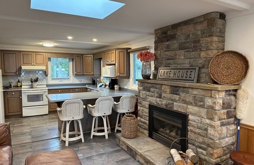 Dashwood Cottage | Lakefront Cottage with Private Beach Access and Family-Friendly Amenities
