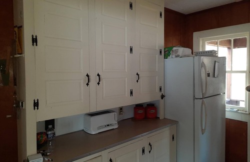 Cuba Cottage | Lakefront Cottage with Private Dock & Family-Friendly Amenities