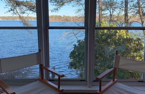Ponds of Plymouth Cottage | Idyllic Lakefront Cottage with Beach and Dock Access