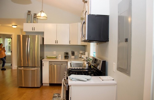 Red Hook Cottage | Inviting Lakefront Cottage with Hot Tub & Private Beach