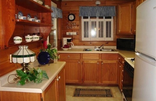 Rhinelander Cabin | Charming Lakefront Cabin on Lk Thompson – Swim, Boat & Fish!