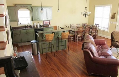 Modoc House | Family-Friendly Lakefront Retreat with Pool & Kitchen Access