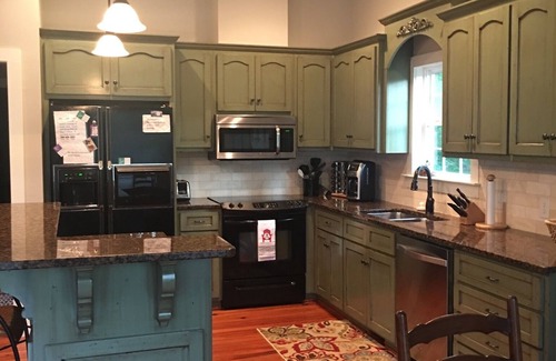 Modoc House | Family-Friendly Lakefront Retreat with Pool & Kitchen Access